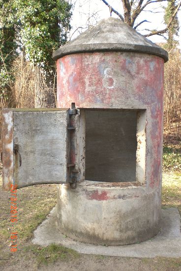 Einmannbunker Splitterschutzzelle.JPG