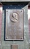 Gedenktafel fuer den ersten Direktor.JPG