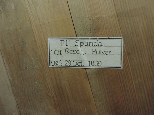 07 Faesserbeschriftung.JPG