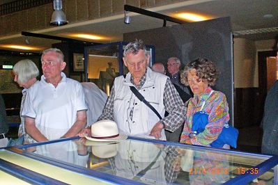 v.li.  P. Jendrischok, H.-P. Krause  mit Frau.JPG