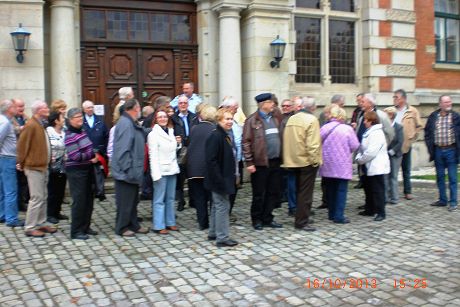 14_Vor dem Eingang in die Kadette.JPG