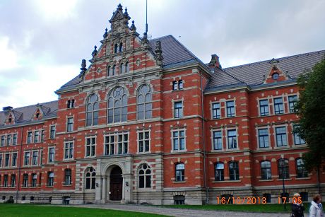 16_Kadette- Vorderansicht.JPG