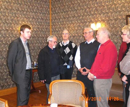 Mikhail Sukhov beim Vortrag.JPG