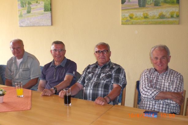 Die Oranienburger Kameraden O a.D. Werdermann, OTL a.D. Doebel, M a.D. Kuester, OTL a.D. Buergelt v. li..JPG