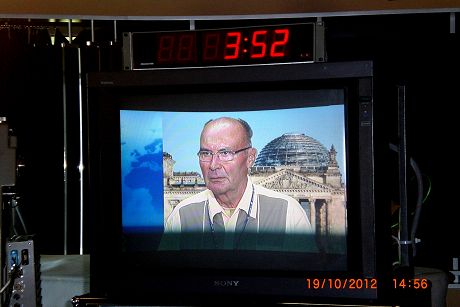 Was macht Kamerad  Regenbrecht im Fernsehen.JPG