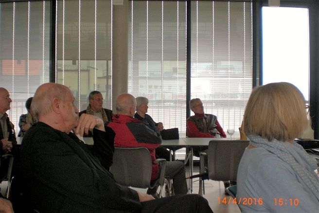 Beim Vortrag  - Schnappschuss 3.JPG